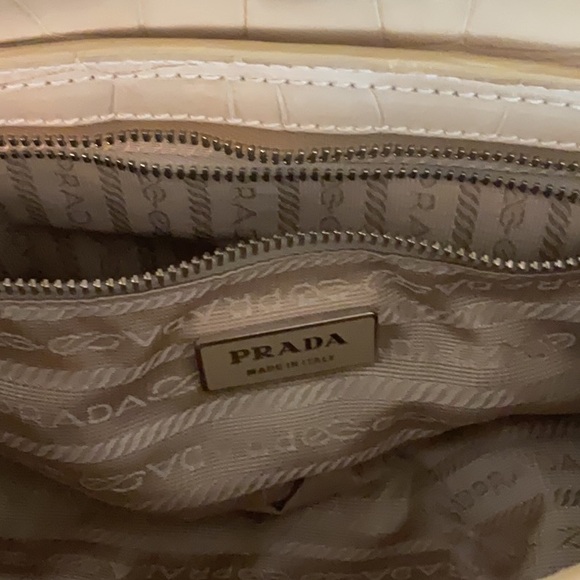 COPY - COPY - Prada Cream Crocodile Embossed Women's Bag (zipper not working) - Picture 3 of 6